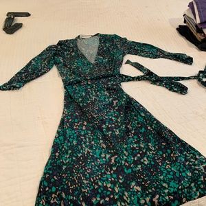 Veronica M brand wrap dress. Green multi color knee length.